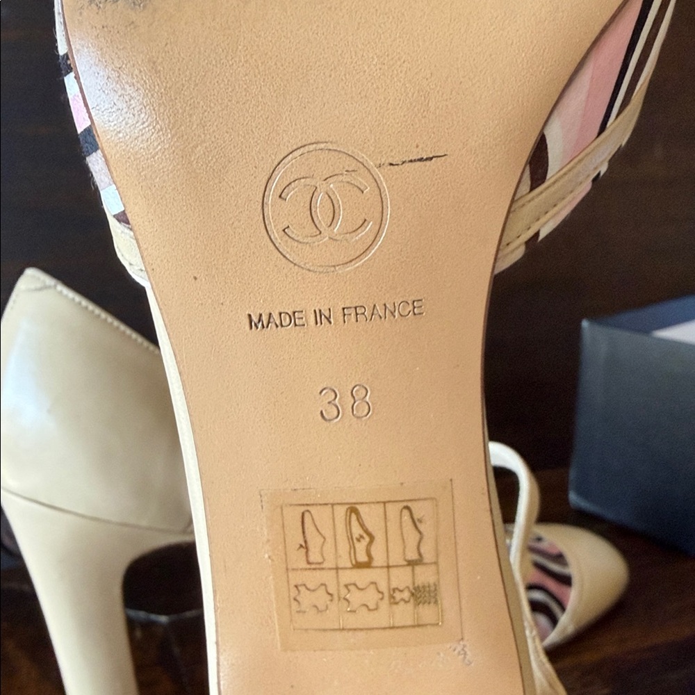 CHANEL slingback classic vintage beige and brown Patterned Women's Heels - Picture 12 of 16